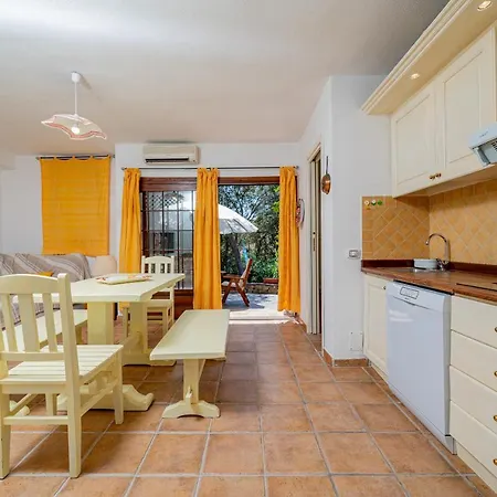 Casa Mariella 펜션 올비아